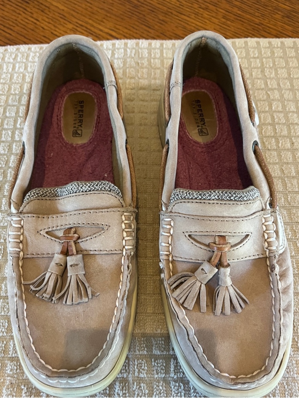 Sperry Light Beige Tassel Moccasins